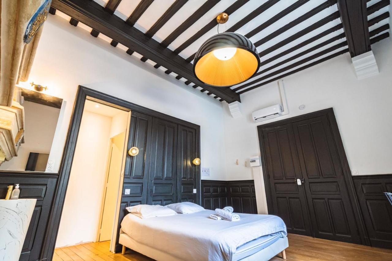Tournelles Vue Cathedrale- Maison Climatisee Du Xvie Siecle Classee Apartment Reims Ngoại thất bức ảnh