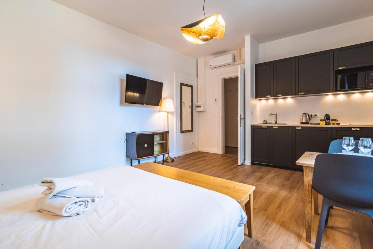 Tournelles Vue Cathedrale- Maison Climatisee Du Xvie Siecle Classee Apartment Reims Ngoại thất bức ảnh