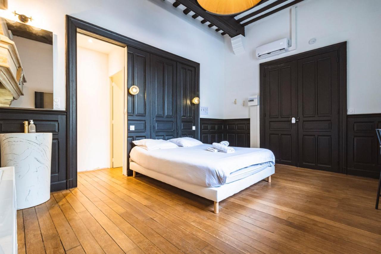 Tournelles Vue Cathedrale- Maison Climatisee Du Xvie Siecle Classee Apartment Reims Ngoại thất bức ảnh