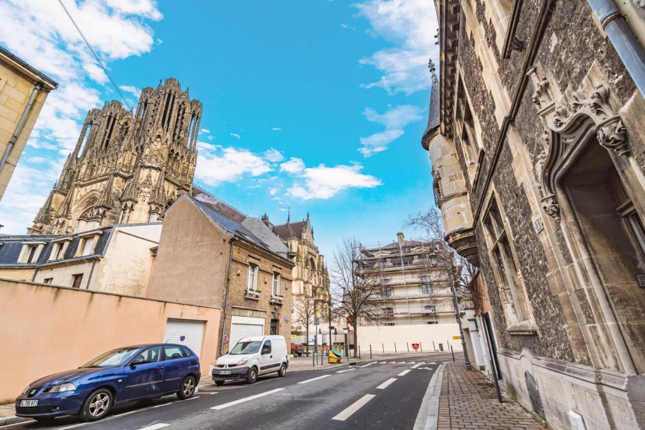 Tournelles Vue Cathedrale- Maison Climatisee Du Xvie Siecle Classee Apartment Reims Ngoại thất bức ảnh