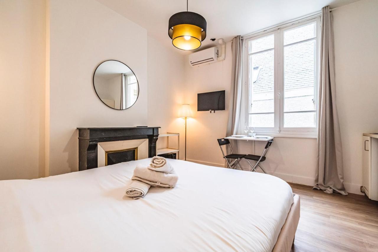 Tournelles Vue Cathedrale- Maison Climatisee Du Xvie Siecle Classee Apartment Reims Ngoại thất bức ảnh