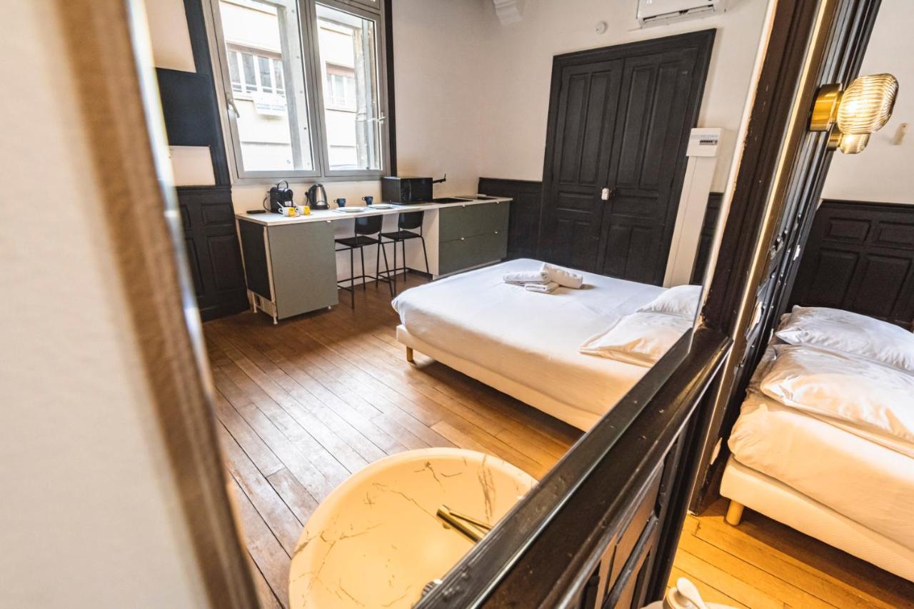 Tournelles Vue Cathedrale- Maison Climatisee Du Xvie Siecle Classee Apartment Reims Ngoại thất bức ảnh
